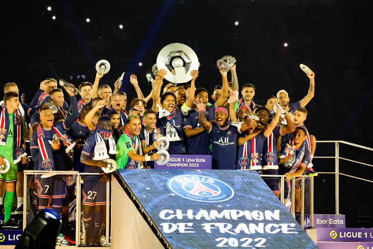 科特迪瓦非洲杯大名单：阿马德、扎哈、迪奥曼德、凯西在列（科特迪瓦公布非洲杯名单：阿马德、扎哈、迪奥曼德、凯西入选）