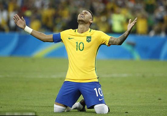 广岛主帅：申花在身体和速度方面很出色，J联赛球队技术细腻（广岛主帅称申花体能与速度出众，J联赛球队以细腻技术见长）