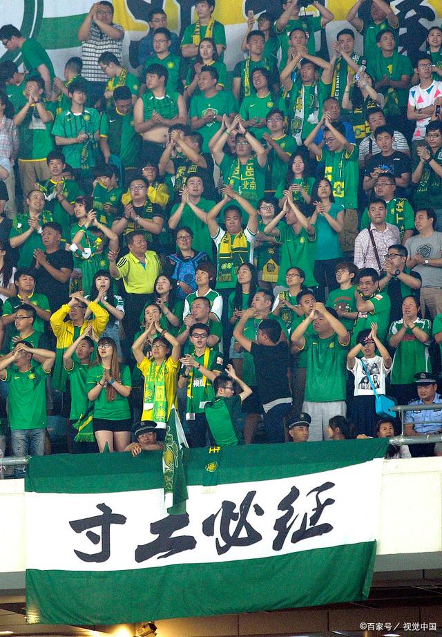 里程碑！科比·怀特生涯三分命中数突破1000记（科比·怀特达成生涯1000记三分里程碑）