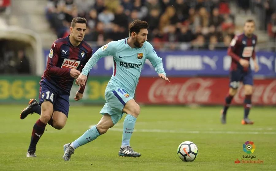 早报：上海双雄末轮争冠？这集我看过……（晨报：沪上双雄决战末轮争冠？熟悉的剧情又上演）