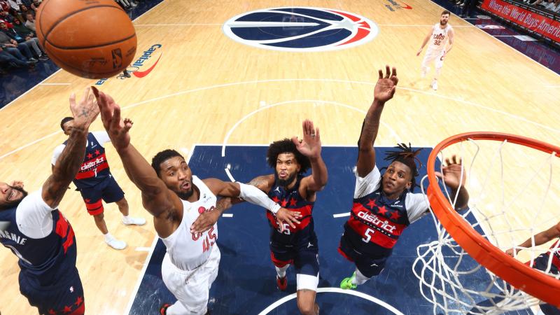 着眼未来，每体：巴萨正在关注阿根廷U17小将托马斯-马尔蒂斯（瞄准未来，《每体》称巴萨正在追踪阿根廷U17新星托马斯-马尔蒂斯）