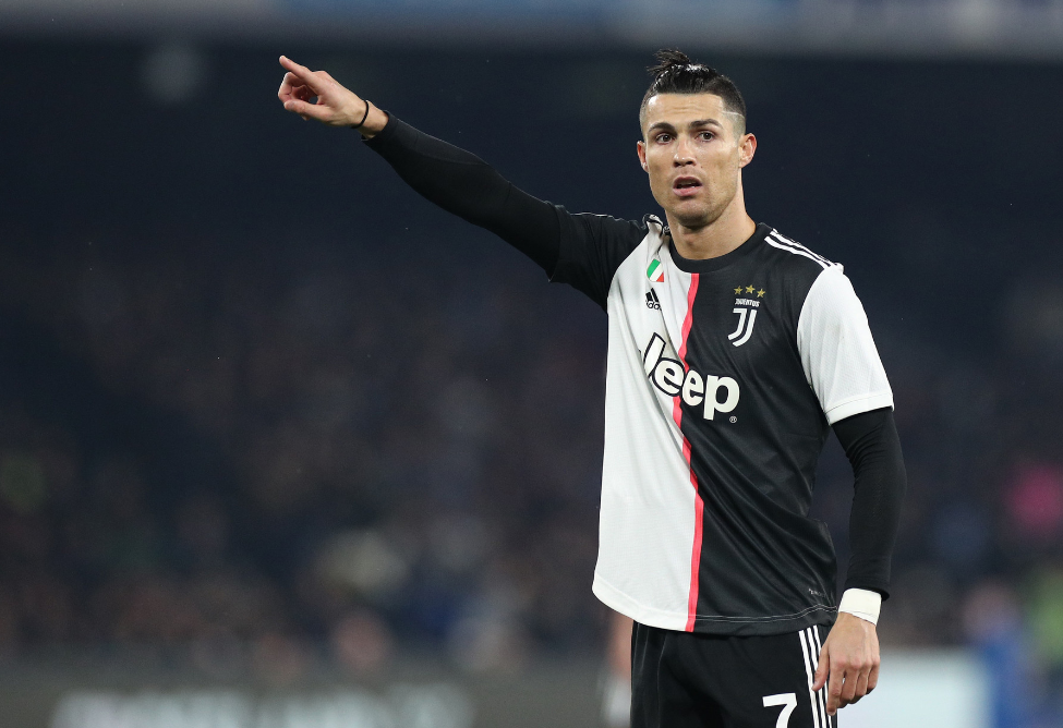 TA：即便阿森纳赢得英联杯冠军，恐怕也没多少人会感到满意（TA：哪怕阿森纳夺得英联杯冠军，也难令多数人满意）