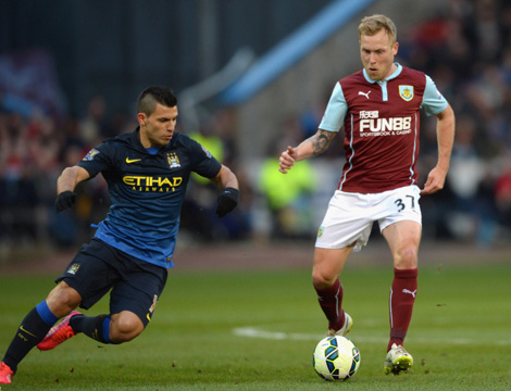 弗里克西甲场均积分2.36，执教50+场主帅中仅次于瓜帅和穆帅（西甲场均2.36分，弗里克在50+场主帅中仅次于瓜帅与穆帅）